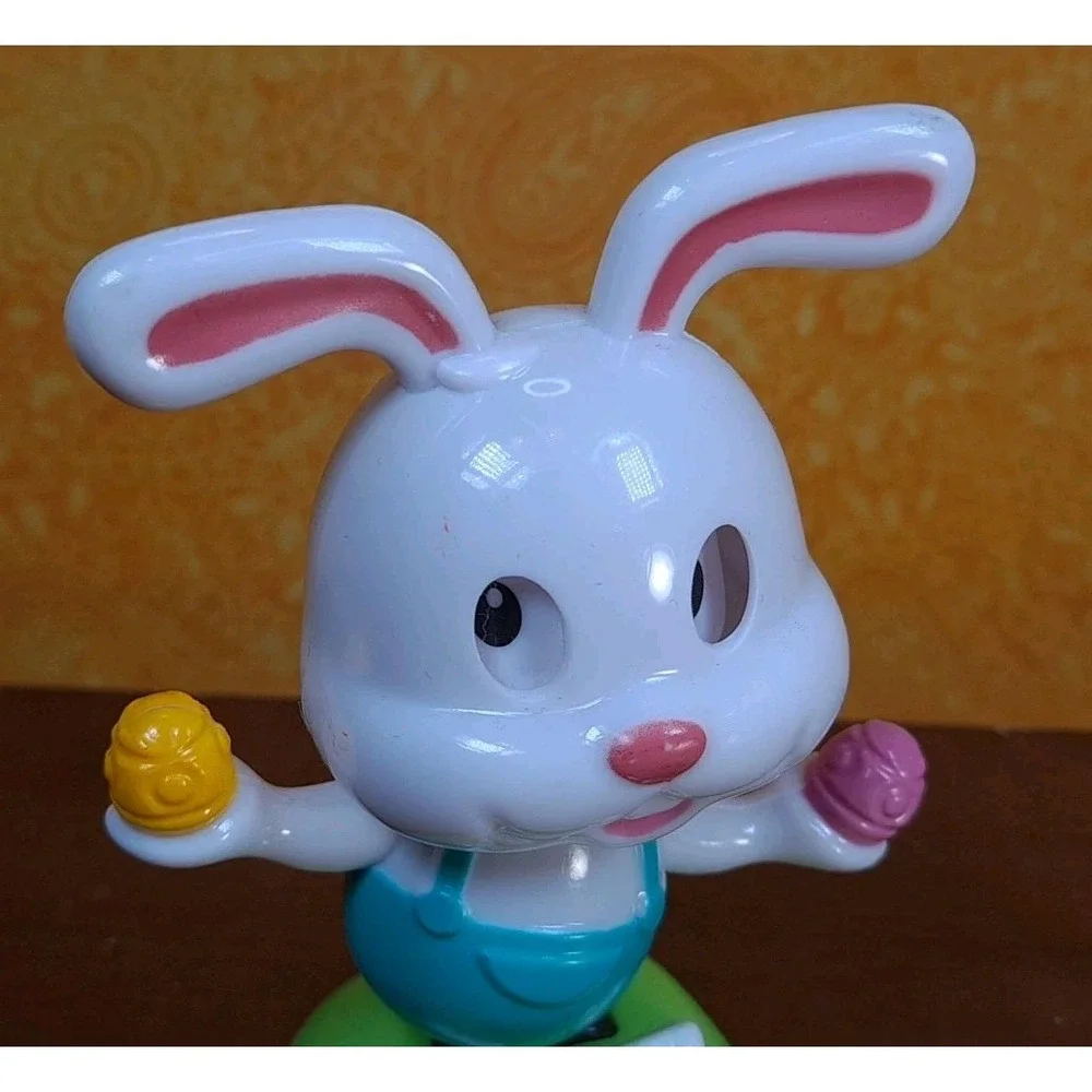 Solar Powered Dancing Bobblehead Figure Easter Bunny Tested And‎ Works